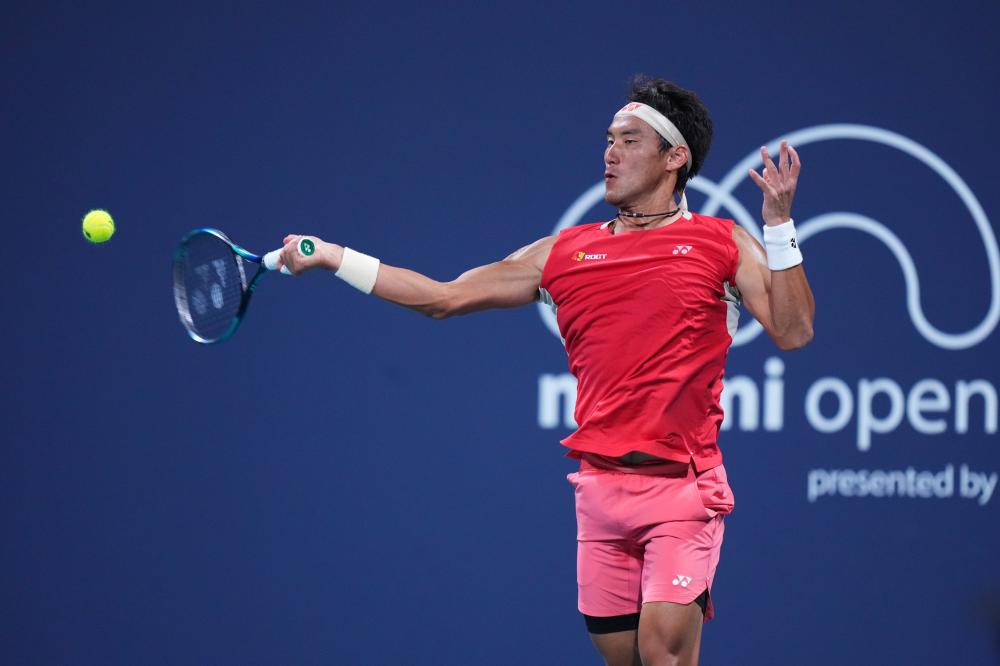 山东淘汰青岛！克里斯轰28分，高诗岩杀死比赛，谢智杰防守极佳！